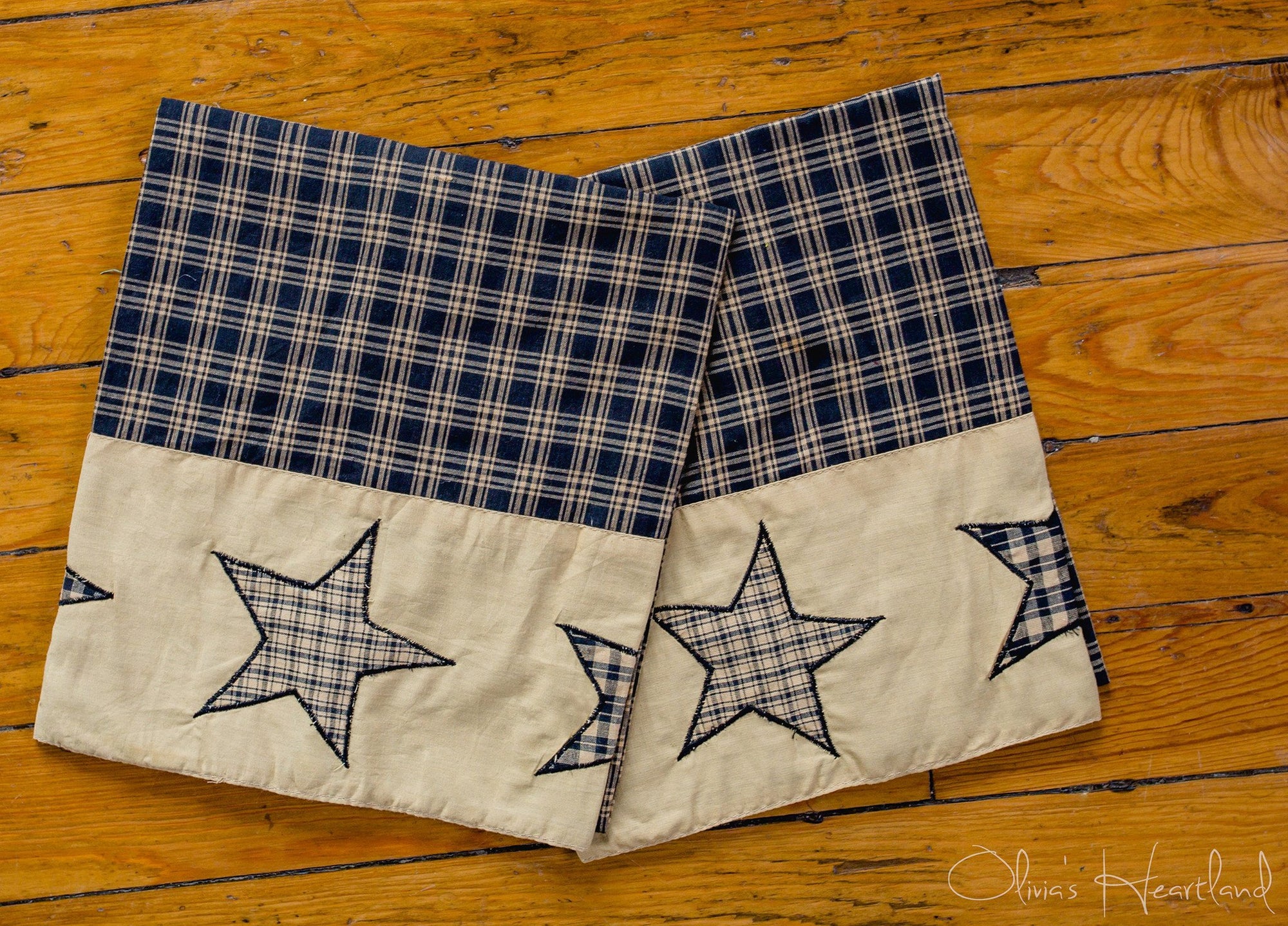 Colonial Star Black King Pillow Case - Set of 2 - Primitive Star Quilt Shop