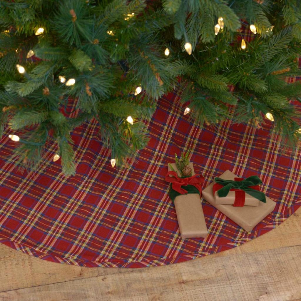Galway Tree Skirt 55"