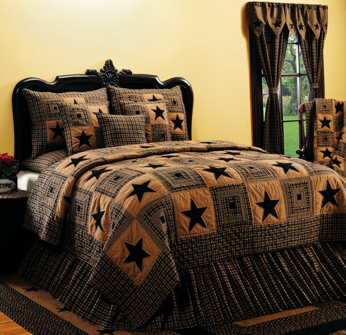 Vintage Star Black Quilt in 2 SIZES